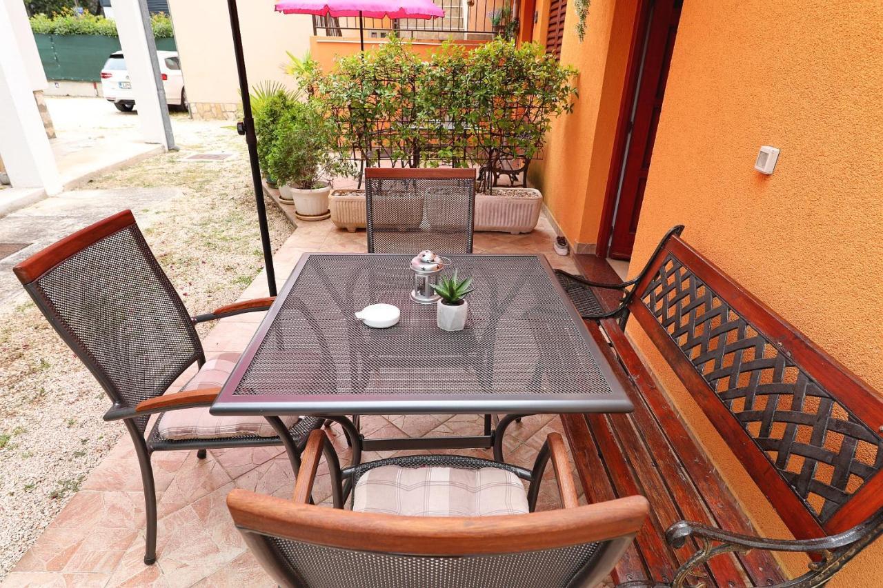 Apartmani Strpic Biograd Na Moru Luaran gambar