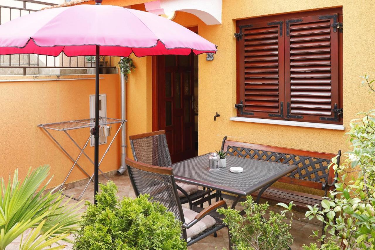 Apartmani Strpic Biograd Na Moru Luaran gambar
