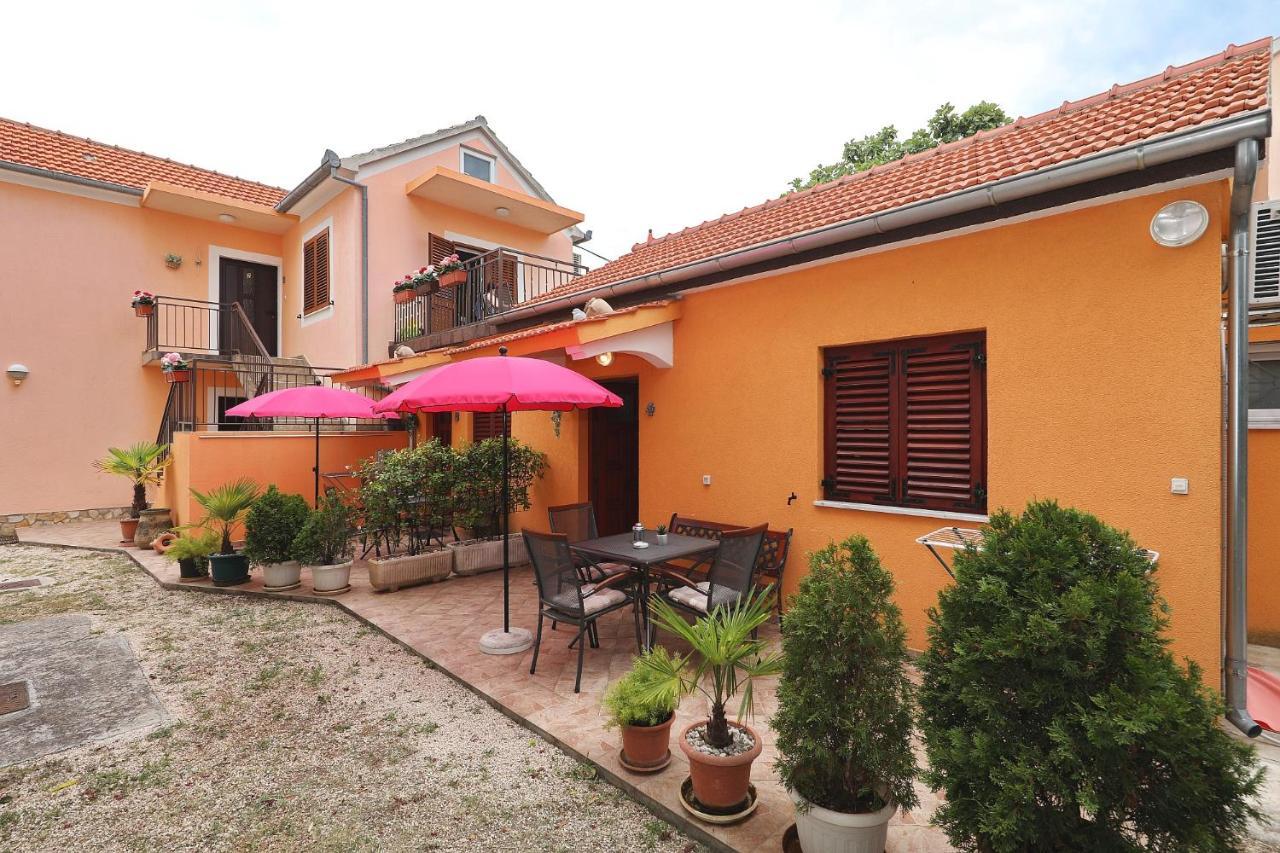 Apartmani Strpic Biograd Na Moru Luaran gambar