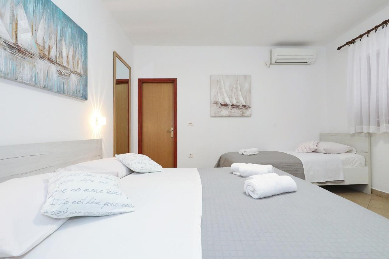 Apartmani Strpic Biograd Na Moru Luaran gambar