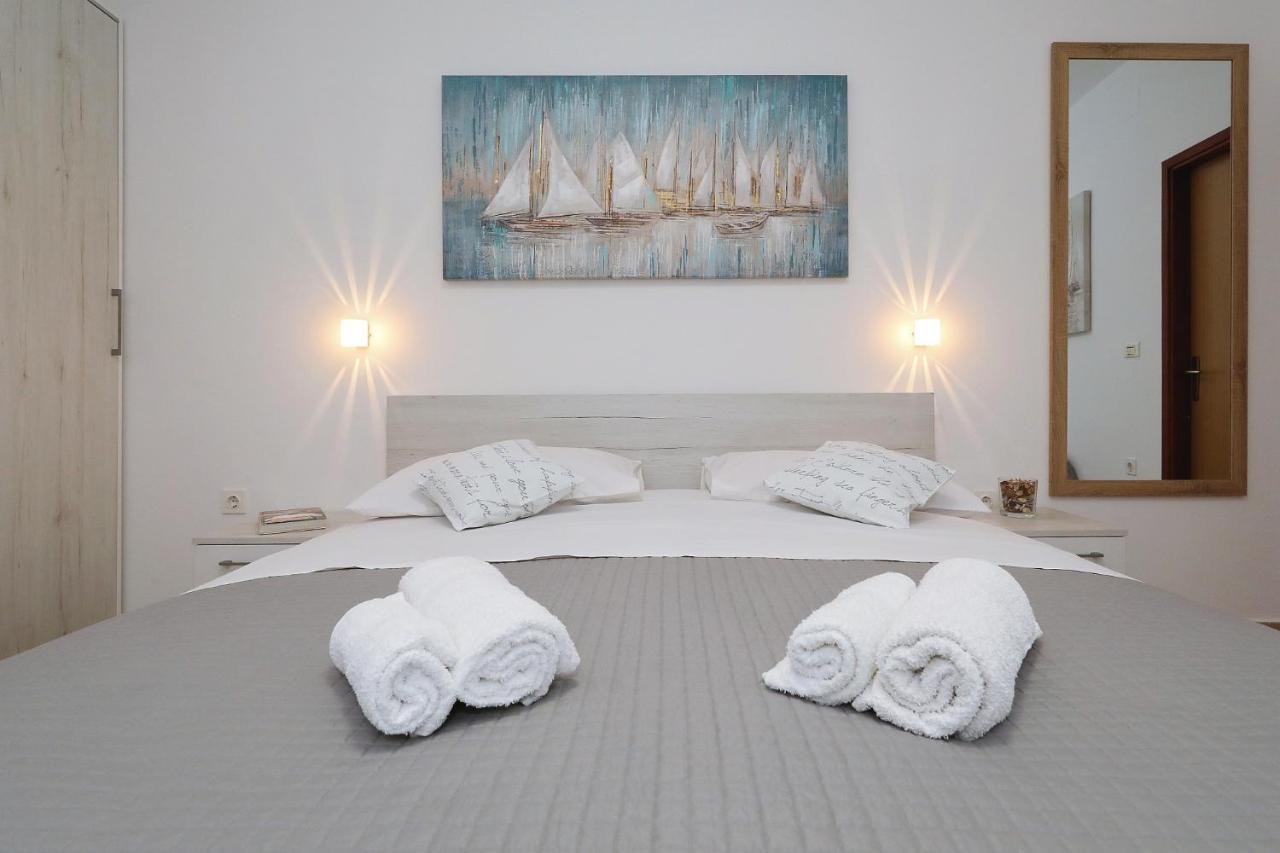 Apartmani Strpic Biograd Na Moru Luaran gambar