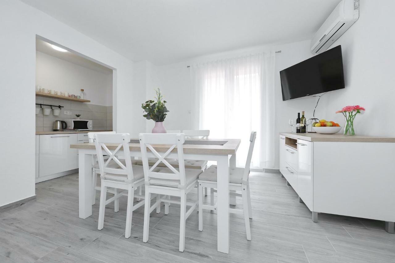 Apartmani Strpic Biograd Na Moru Luaran gambar