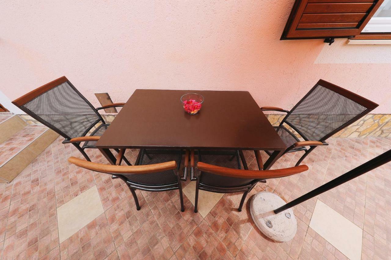 Apartmani Strpic Biograd Na Moru Luaran gambar